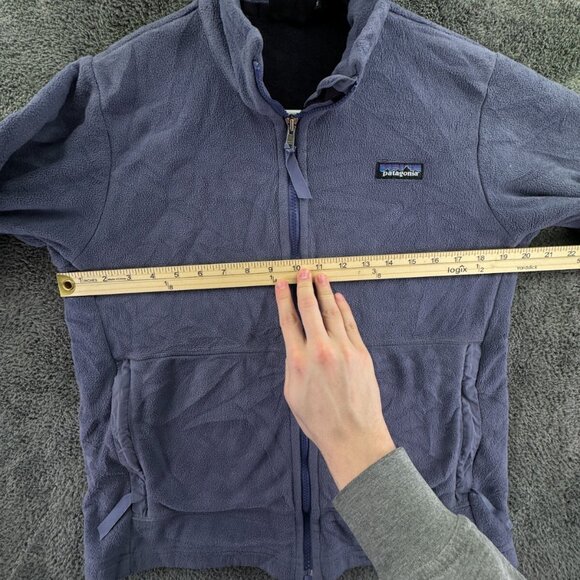 Patagonia Synchilla Women Purple Medium Fleece Full Zip Jacket Outdoors Pockets - Picture 4 of 15